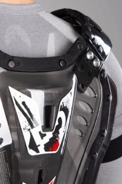 Giacca Protettiva Polisport XP1 Nera -Vendite LEATT a07dffc14f5c8f5f96c39b1cd43845060c54a843 1 PIA 102138 1 90