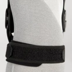 Ginocchiera Destra POD K8 Carbon 9 Ginocchiera Destra POD K8 Carbon -Vendite LEATT a23b0b94811d2d47eda3bb6ccec70b0b95a269cf 1 K8012 169 LG 7 90