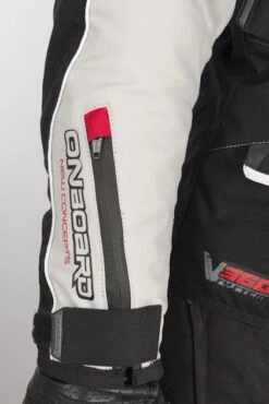 Giacca ON BOARD Stone 4 Seasons Nero-Grigio Chiaro 31 Giacca ON BOARD Stone 4 Seasons Nero-Grigio Chiaro -Vendite LEATT b4411b32b43183d7f0afc8ebeb1d0f2a59de24ee 1 PIA 24972 1 130