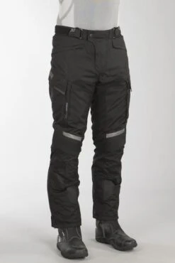 Pantaloni Moto Richa Touareg 2 Corti Neri -Vendite LEATT b5d3d5b27a6ea272be2ba1cc237ee7b677008a48 1 PIA 83448 1 80