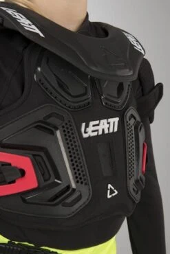 Giacca Protettiva Bambino Leatt 2.0 Junior Nero 19 Giacca Protettiva Bambino Leatt 2.0 Junior Nero -Vendite LEATT b74652541b07ddf46c04b612b0e942f1e01f68ce 1 PIA 15518 7 250