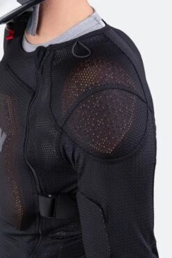 Giacca Protettiva Raven Soft Shield 20 Giacca Protettiva Raven Soft Shield -Vendite LEATT bc39ed5eb9da4280910987edda6de53c 1 PIA 263014 1 140