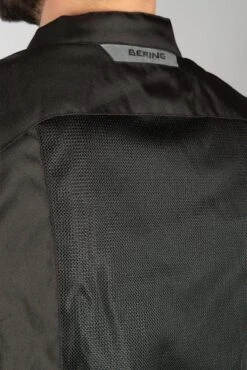 Giacca Moto Bering Riko Nera -Vendite LEATT c0e3c283b7c7cd601a3731b9dc8492b56a77c282 1 PIA 107872 1 140