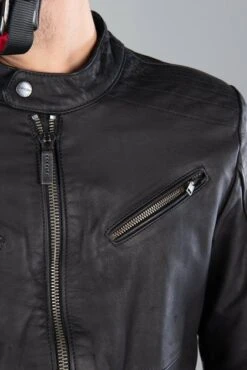 Giacca In Pelle SPIDI Garage Robust Nero -Vendite LEATT c0e8425ddf5dd9f5f8a83c2800cfb2b9c1918004 1 P167 026 52 1 150