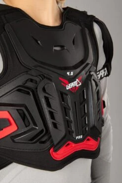 Pettorina Bambino Leatt 4.5 Pro Junior Nero-Rosso -Vendite LEATT c13fd4e0691f68be86d98051100e7ab0c394a41e 1 PIA 15808 7 50