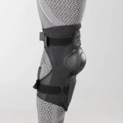 Ginocchiere Leatt Enduro Nero -Vendite LEATT c2af029db933b5bf7532f8c85cfacdf069db0b6a 1 PIA 15701 wrz 11 2018 05