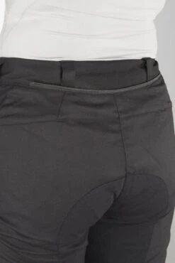 Pantaloni Donna SPIDI Glance 2 Nero 21 Pantaloni Donna SPIDI Glance 2 Nero -Vendite LEATT c6c0cfc066cbbfc8a6d3ce96da236a7ca7b720e1 1 PIA 17909 4 110