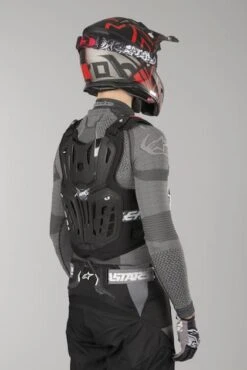 Pettorina Leatt 4.5 Nero 22 Pettorina Leatt 4.5 Nero -Vendite LEATT cf224c8ec8510af73e77fefd100d6ec9c1428223 1 PIA 15638 1 60