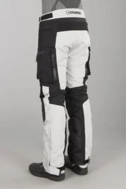 Pantaloni Moto Course Four Seasons 2.0 Grigio Chiaro-Nero -Vendite LEATT cf5253186c4d31b8c75434ea67085e428c391eb6 1 1513 033 52 lip172018 05