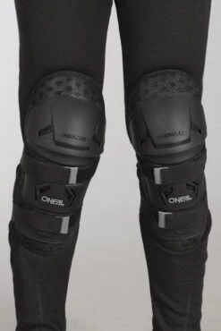 Ginocchiere O'Neal Peewee Nere -Vendite LEATT d46ead106c0b0bf3fa6222d0cd00aa7ef25ee056 1 PIA 48934 7 30