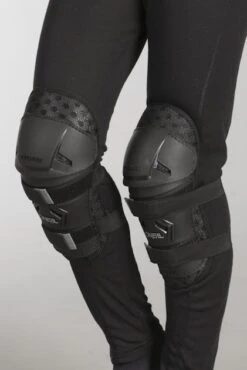 Ginocchiere O'Neal Peewee Nere -Vendite LEATT d46ecf811e231c5049cf48fbfd571defbc8ef4cf 1 PIA 48934 7 10