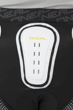 Pantaloncini Protettivi O'Neal Kamikaze Nero-Bianco -Vendite LEATT dfd65fd63a9954d07be76d468b1889bedfaaa848 1 1287 004 gru142017 9