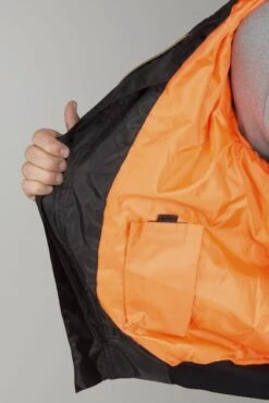 Giacca Bomber Course Aramide Nera 24 Giacca Bomber Course Aramide Nera -Vendite LEATT e0ee43867de1a76bae751830a3e9432e4181dbeb 1313957929739121581513 CBJ B L maj172017 13