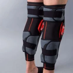 Ginocchiera Acerbis X-Strong -Vendite LEATT e3781ffbaf074b0cb80438984d093a45f20079d6 StudioSession2015 10 30 214