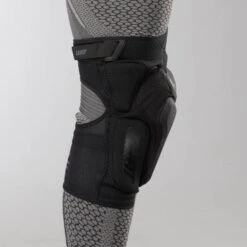 Ginocchiere Leatt 3DF 6.0 Nero 10 Ginocchiere Leatt 3DF 6.0 Nero -Vendite LEATT e8d1a171ecc6857f275233ba12502a30851b1e60 1 PIA 15692 wrz 11 2018 07