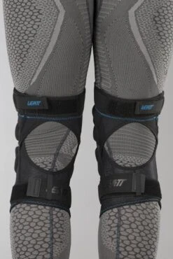 Ginocchiere Leatt 3DF Hybrid Bianco-Nero -Vendite LEATT f2141d5332128a5eb89c2496d03cf18e658ae387 1 PIA 15722 2 04