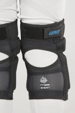 Ginocchiere Bambino Leatt 3DF 5.0 Bianco-Nero 12 Ginocchiere Bambino Leatt 3DF 5.0 Bianco-Nero -Vendite LEATT f2d0e8483777fe13da61477262dcf449e51fc3dd 1 PIA 16793 7 80