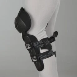 Ginocchiere O'Neal PRO III Carbon Look -Vendite LEATT f6e361967a05d36dc7cc35ee17e6fb653b221f4e 1 0251 201 Dec192017 1