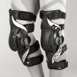 Ginocchiere POD K8 2.0 Carbonio Coppia 9 Ginocchiere POD K8 2.0 Carbonio Coppia -Vendite LEATT f8e5edb4e5f37b4c3b7a1695d1cf8b5254b4fb1b 1 K8011 169 LG 7 40