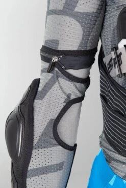 Giacca Protettiva Leatt Adventure Nera -Vendite LEATT fea9a41eb7c3aa9db32d6c2ccb1059a6cce93a2a 1 PIA 14796 1 150